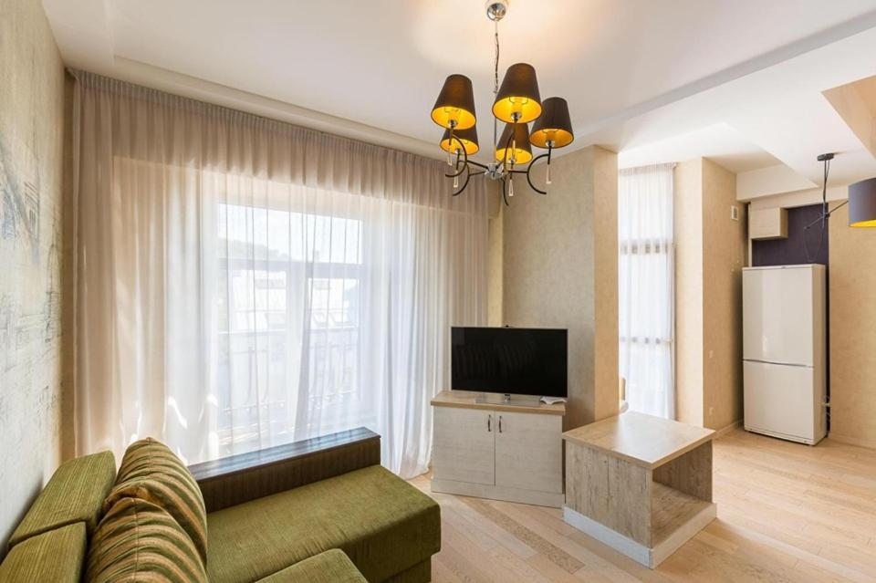Appartement Цехова 1 à Lviv Extérieur photo